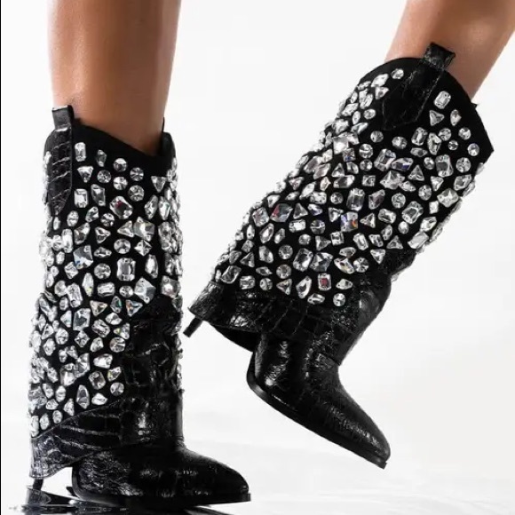 Azalea Wang Studded Rhinestone Boots….Sz: 7.5 - Picture 2 of 4